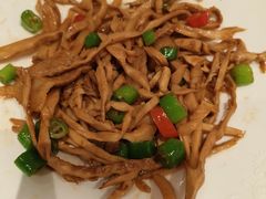 -吕氏疙瘩汤·新派鲁菜(东城万达广场店)