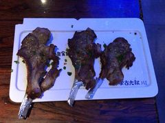 苏尼特金质烤羊排-三个蒙古大叔羊肉串(大宁店)