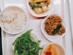-上汽乘用车公司员工餐厅(安研路一店)