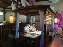 -韵秋荷(宝山龙湖天街店)