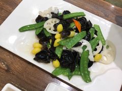 荷塘月色-清真·玛丽亚新疆菜主题餐厅(浙江中路店)