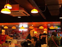 大堂-鲜入围煮花胶鸡海鲜火锅