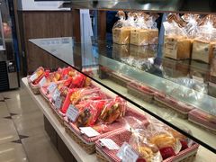 -红宝石·鲜奶小方·海派西点房(南丹店)