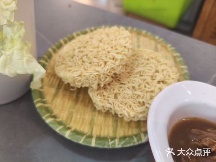 官塘陈记鱼生·潮汕砂锅粥·牛肉火锅(潮枫路总店)图片