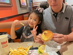 -The Habit Burger Grill 哈比特汉堡(复兴soho店)
