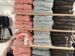 -优衣库(青岛伟东乐客城店)