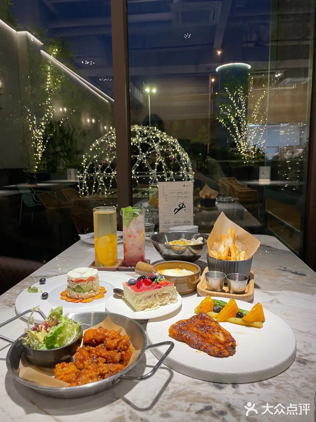 棒呆了！ 超大超豪华法式西餐厅