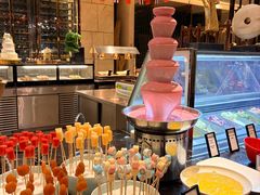 -广州万富希尔顿酒店·感趣自助餐厅·金秋蟹宴生蚝海鲜刺身