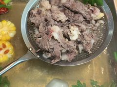-牛里牛气· 榴莲海鲜鲜牛肉自助火锅·烤肉(横岗店)