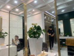 -悦Salon发型设计