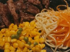 -豪客来牛排(重庆三峡广场步行街1704店)