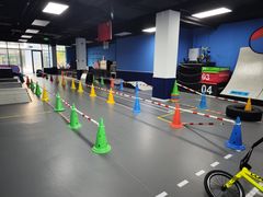 -八爪矩阵极限运动馆·儿童平衡车·感统训练(南海子公园校区)