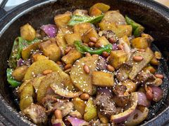 -老钟家烤羊排·敦伊阁清真餐厅胡羊焖饼