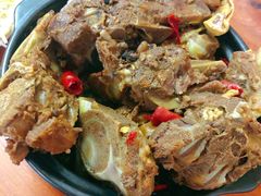 -宝瑞门钉肉饼店