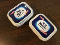 明治酸奶-全家便利店(天目山路三店)