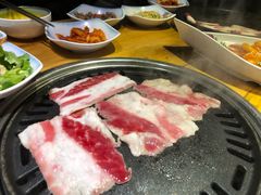 -唯成•韩国炭火烤肉 유성고기