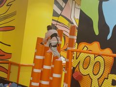 -爱蹦iBOON蹦床运动馆(江汉店)