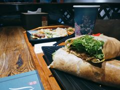 -八月美食小馆(银泰城总店)