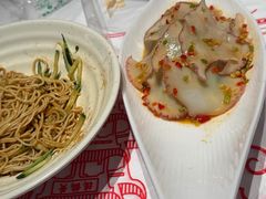 -肥肥虾庄·金牌油焖大虾(汉街SKP店)