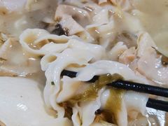 -乐达酸菜鱼面(山师东路店)