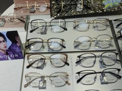 -视野联行眼镜•蔡司•依视路(温江店)