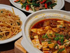 -肆海小川菜酒馆Wine Bistro (青年路店)