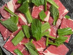 滇·香草雪花牛肉-嘿嘟嘟·肋条烧肉放题(爱融荟城店)