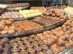 -Laderach 莱德拉(上海环贸iapm店)