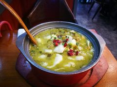 -周鱼小馆石锅酸菜鱼(活力汇店)