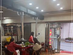 大堂-牛得很·鲜牦牛肉烧烤·牛羊肉菌汤锅(康定店)