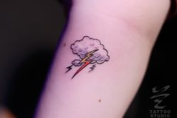 -见雾TATTOO STUDIO