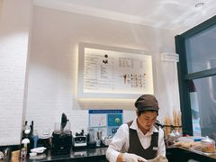 -VENCHI 闻绮(上海佛罗伦萨小镇店)