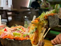 -Dragon Pizza•圆脸龙披萨·牛排餐厅