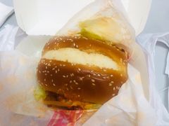 热辣川香小龙虾烤鸡腿堡-肯德基(建外SOHO店)