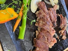 -米德维奇俄式西餐厅(西六道街店)