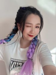 -红馆妆造(中央大街店)