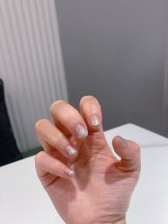 -悦指间美甲美睫