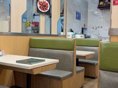 -鸿图餐厅(云峰花园店)