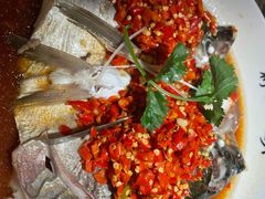 剁椒鱼头-湘阁里辣(南岭购物广场店)