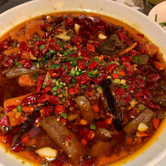 土菜王(中山桥店)-"一家服务跟不上的餐馆,所有的服务人员都是.