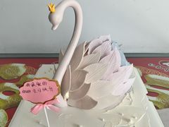 -洛可可生日蛋糕坊(海亮公园东路店)