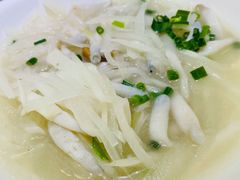 萝卜丝煮沙虫-新享乐海鲜(翠华路店)
