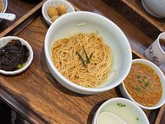 -蟹上黄·蟹黄面·江南糖水(人民广场店)