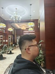 -尼特斯男士发型馆