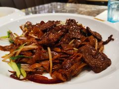 干炒牛河-港丽餐厅