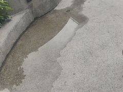 -茅草房·河畔园林火锅