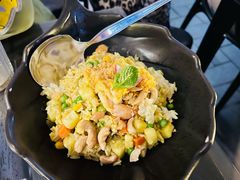 菠萝炒饭-帕蓝·暹罗料理(大学路店)