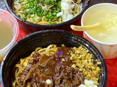 特色麻辣牛肉拌面-余艳梅拌面世家(马场横路店)