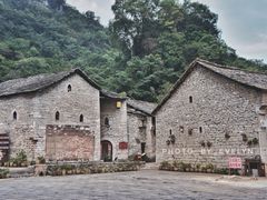 -高荡千年布依古寨旅游景区