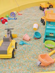 -玩童会芝麻街奇趣乐园(世博源店)